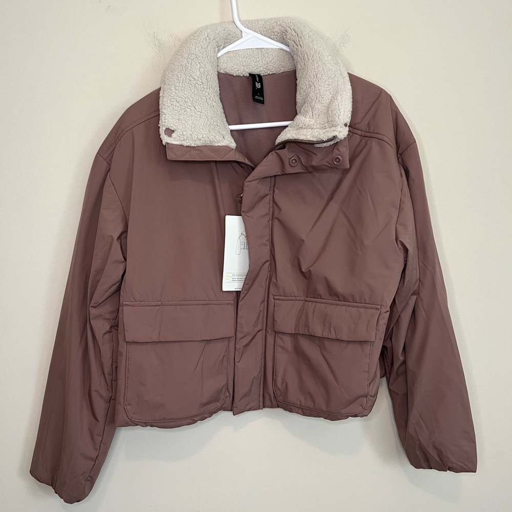 NWT All In Motion Mid-Weight Puffer Jacket Size L - Picture 4 of 12